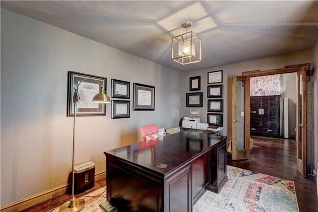 Building Photo - Luxury home in Oak Tree Park with a pool/tennis court/playground/walking trails - Edmond North Hi...