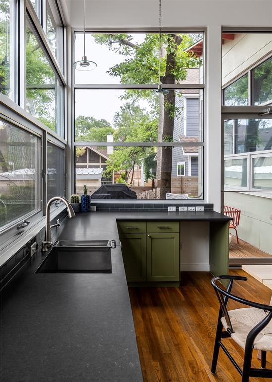 Building Photo - 1504 Treadwell St