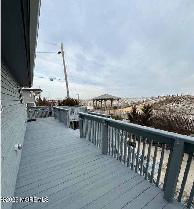 Building Photo - 2200 Oceanfront