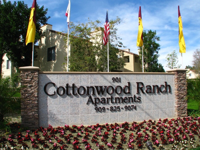 Primary Photo - Cottonwood Ranch