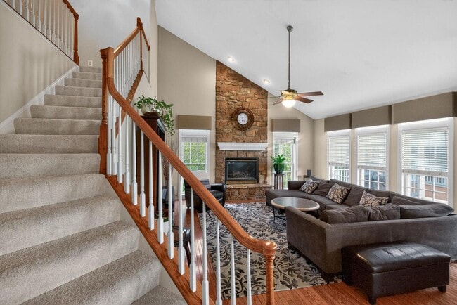 Building Photo - 401 Hilton Head Ct