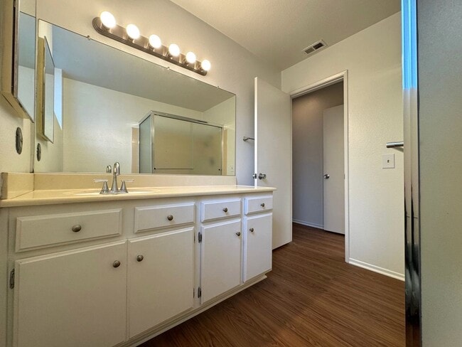 Building Photo - Sycamore Creek Community in Central Camarillo!