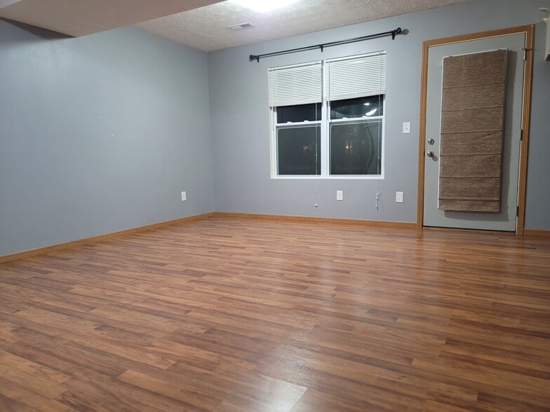 Building Photo - 73 BB Way