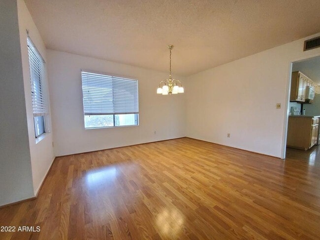 Building Photo - 5041 E Mesquite Wood Ct