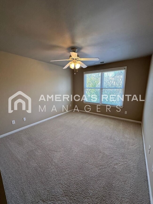 Building Photo - Beautiful Home for Rent in Birmingham, AL!!!! Available to View Now!!!