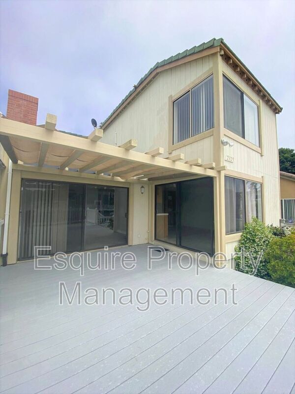Building Photo - 2325 Kingsbridge Ln