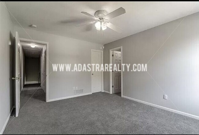 Building Photo - Spacious 3 Bed/2.5 Duplex in Louisburg-Available in MARCH!!