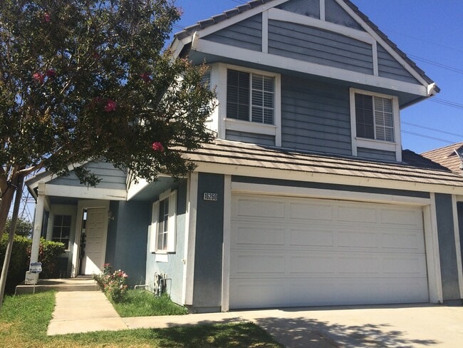 Primary Photo - Southridge 4bed 2bath Beauty!