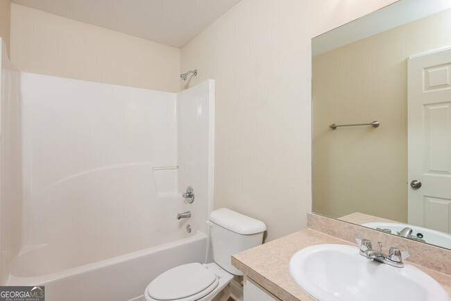 Building Photo - 1808 Maxey Ln