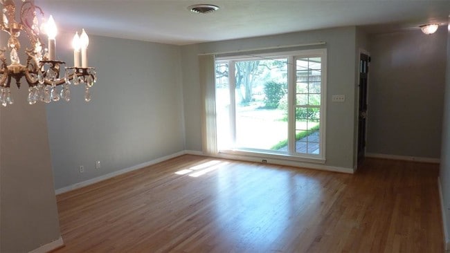 Building Photo - 12811 Butterfly Ln