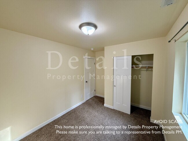 Building Photo - 3 Bedroom Port Orchard Home