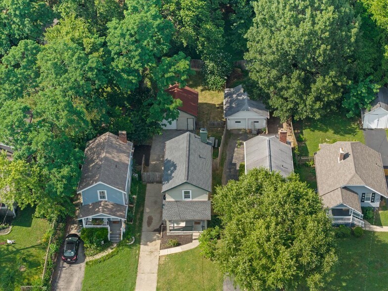 Building Photo - 3126 Mapleleaf Ave