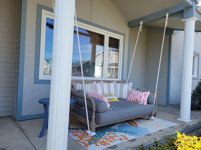 Building Photo - 8601 Fulton Ave