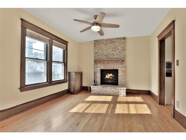 Building Photo - 2122 Temple Ct