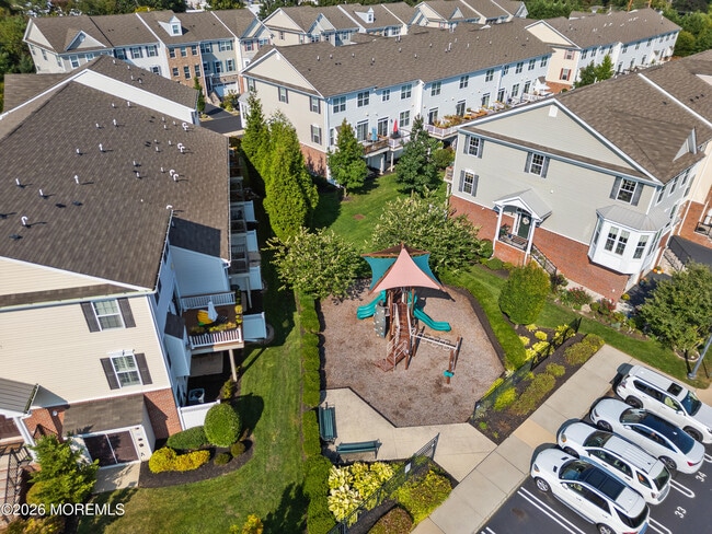 Building Photo - 207 Yale Blvd