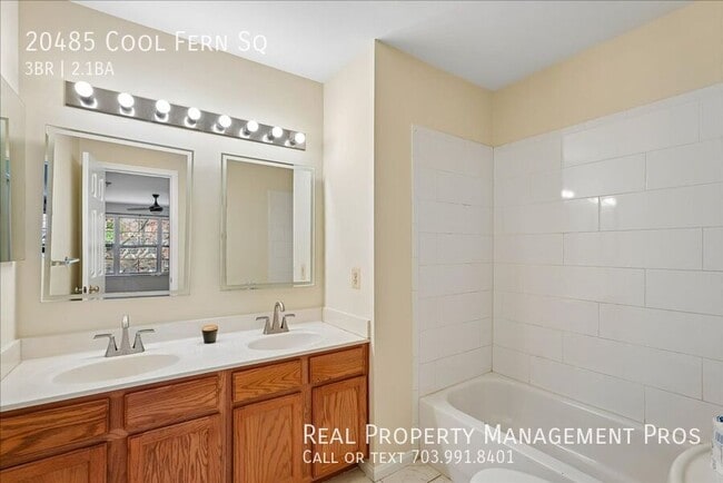 Building Photo - 20485 Cool Fern Square