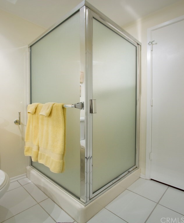 Building Photo - 5500 Paseo Del Lago W