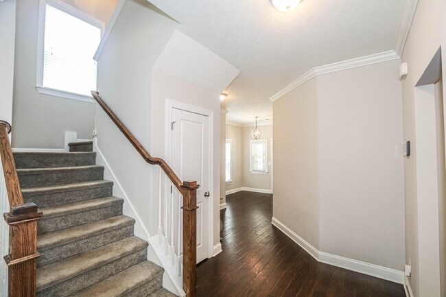 Building Photo - 987 Glenhaven Dr