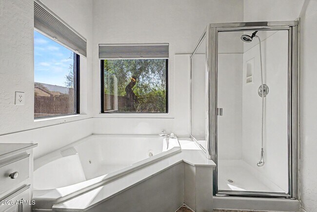 Building Photo - 10618 E Morning Star Dr
