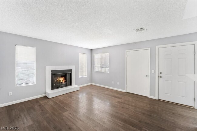 Building Photo - 2722 Alicialynn Way