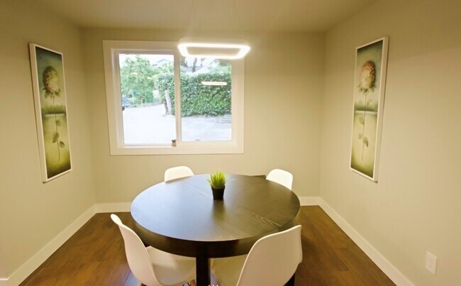 Dining Room - 5163 S Augusta St