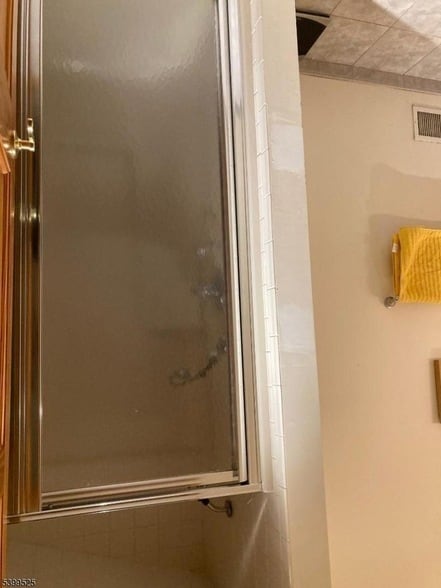 Building Photo - 598 Saddle River Rd