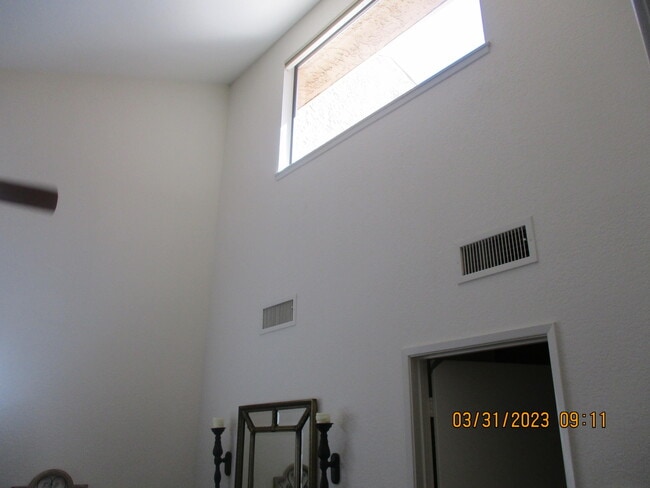 Building Photo - 73407 Foxtail Ln