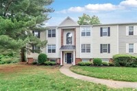 Building Photo - 1264 Villa Ln