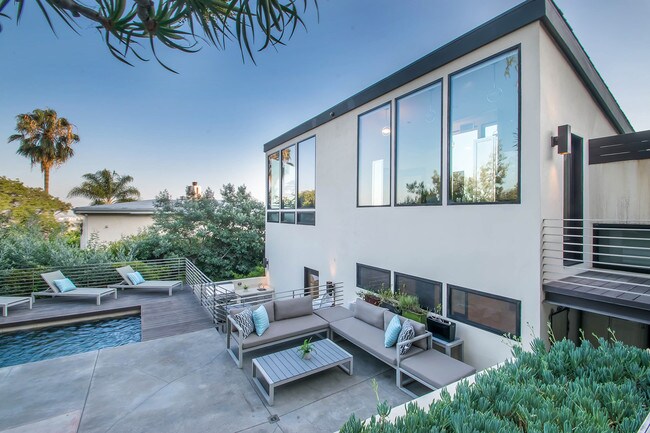 Backyard - 1440 N Kings Rd
