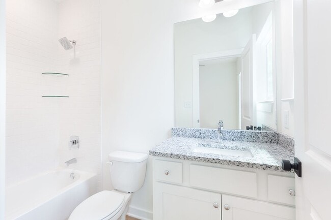 Building Photo - Newly Constructed 3/3.5 located in Chosewood Park!