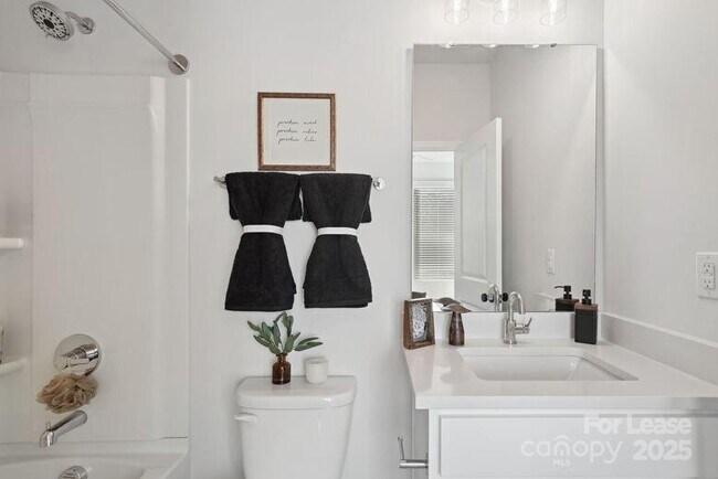 Building Photo - 4076 Enderly Towns Ln