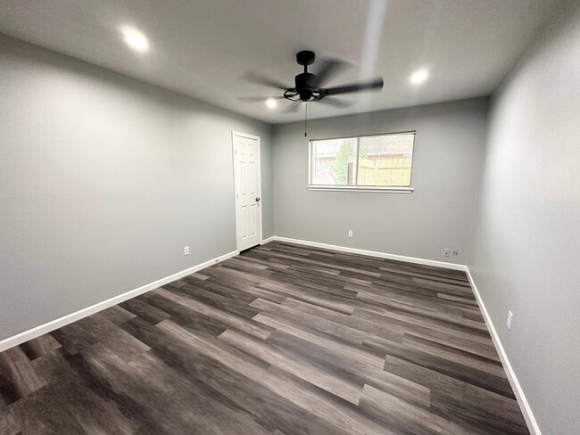 Building Photo - 3106 Stacy Ln