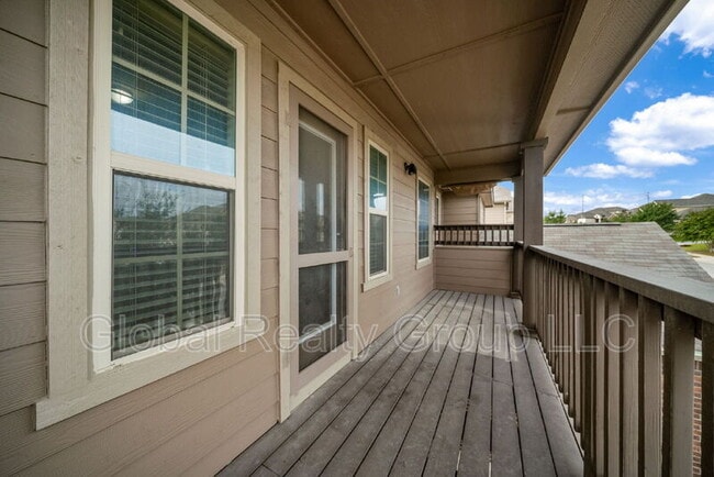 Building Photo - 3124 Half Moon Dr