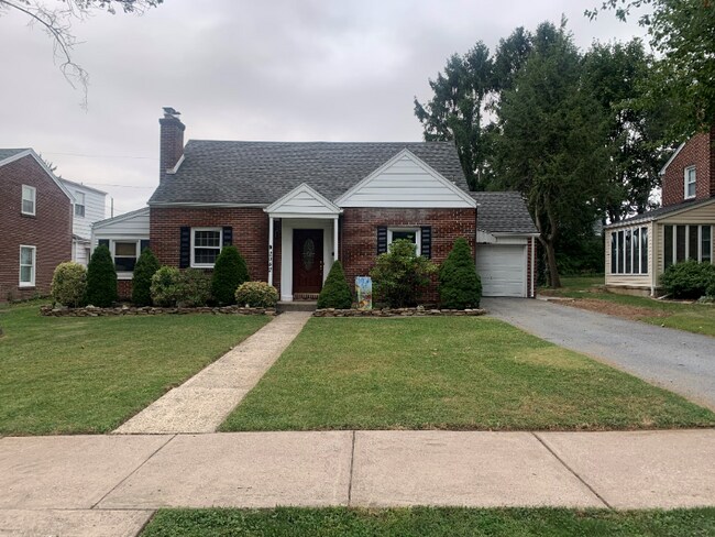 Primary Photo - 2042 Fairland Ave