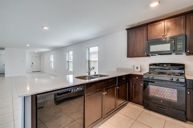 Building Photo - 3153 Harper St