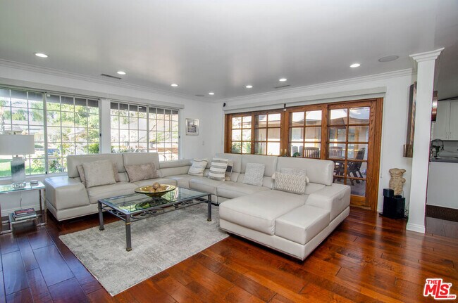Building Photo - 15845 Condor Ridge Rd