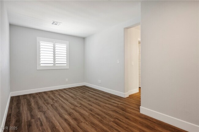 Building Photo - 632 Cultures St