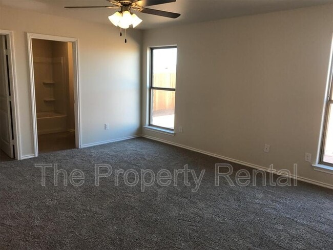 Building Photo - 1605 Wrangler Ln