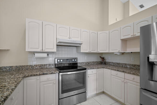 Building Photo - 5777 NW Eskimo Cir