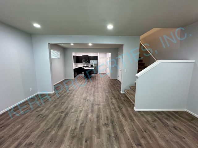 Building Photo - Charming 3-Bedroom Haven in Happy Valley - 1814 Sq Ft of Comfort!