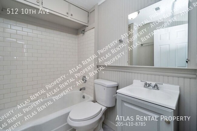 Building Photo - 512 10th Ave