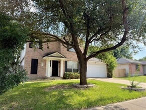 Building Photo - 1813 Lantana Dr
