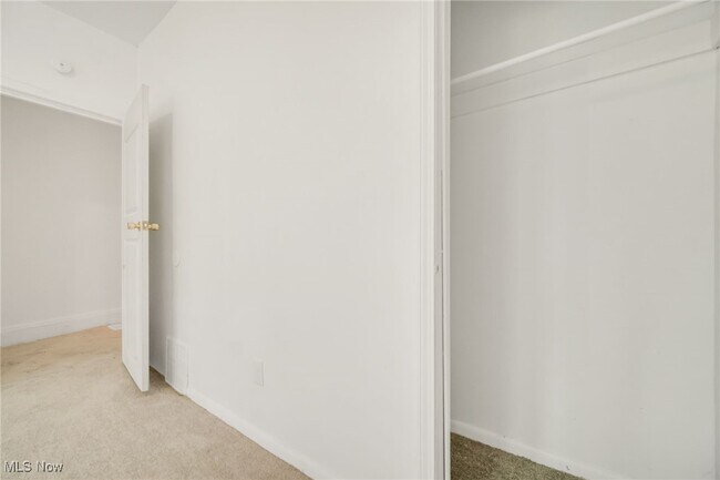 Building Photo - 3381 E 143rd St
