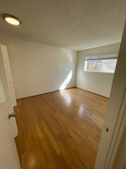 Building Photo - 1342 10th St