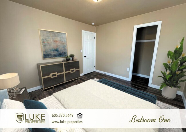 Building Photo - 316 N Lake-4