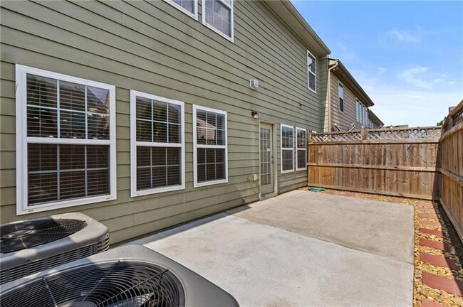 Building Photo - 2510 Callaway Ct
