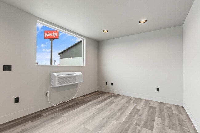 Building Photo - 204 Fletching Way