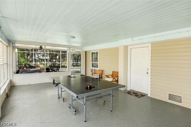 Building Photo - 21580 Indian Bayou Dr