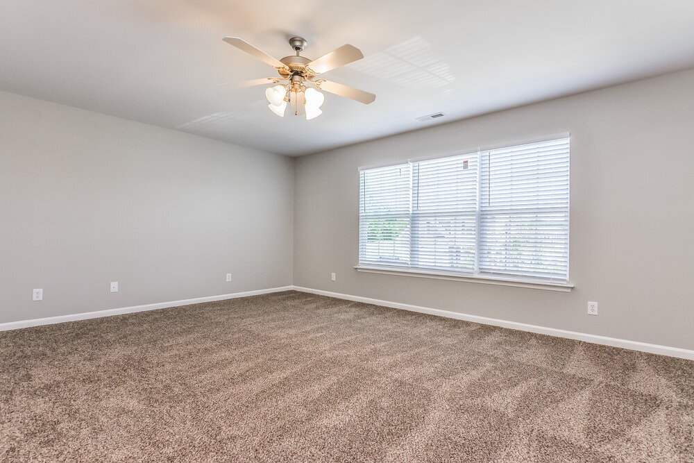 Building Photo - 1102 Braemar Highland Dr