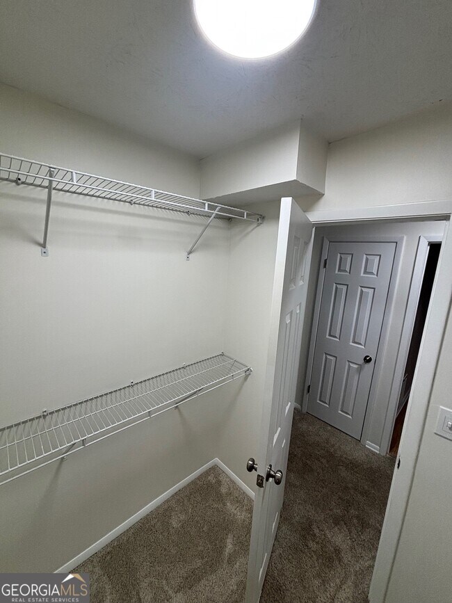 Building Photo - 301 Dunbar Dr